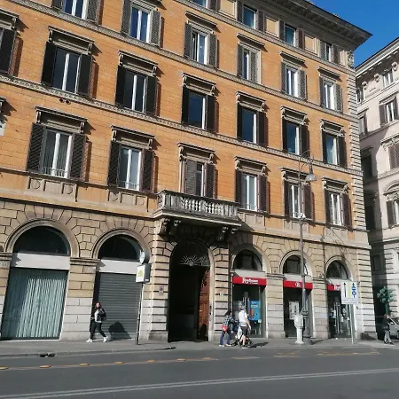 Apartment Vittorio Emanuele By Halldis Rome