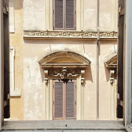 Vittorio Emanuele By Halldis Apartment Rome